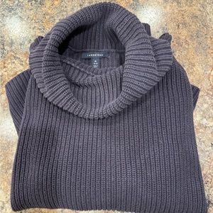 Great condition Lands End cotton sweater
